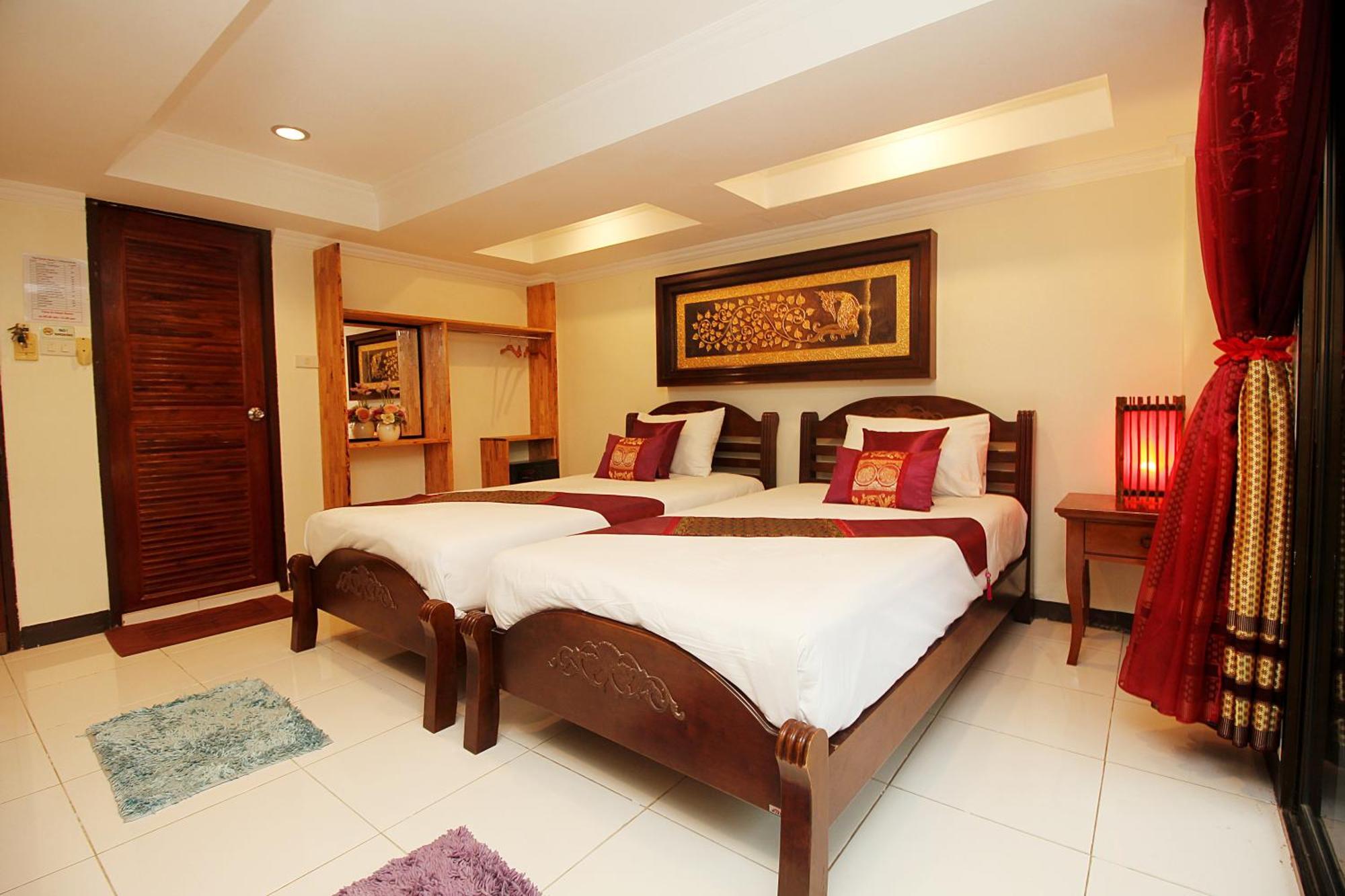 Sky Silk Decoration House Hotel Patong Luaran gambar